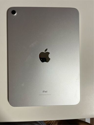 第10世代　iPad　64G　(2022　秋モデル)