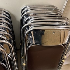 パイプ椅子18脚