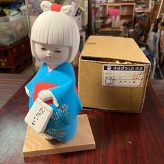 本場博多人形　特選　ロマン菊　台座付き　箱付き　伝統工芸品
