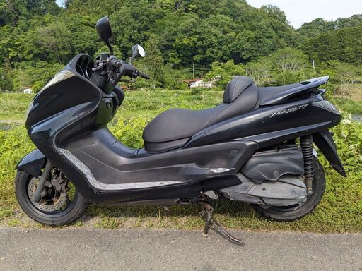 ※ちょっとお休み　【配達無料】グランドマジェスティ250 黒