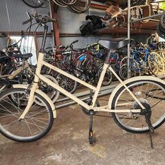 ミニベロ 自転車 20インチ 6変速 白 配達可能