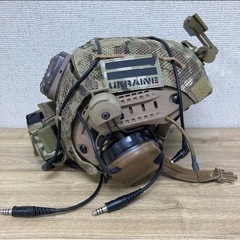 Crye Precision ヘルメット？ ヘッドセット 無線機...