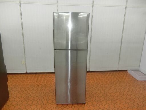 ID 184831  冷蔵庫２ドア　225L　シャープ　２０２０年　ダコンあり　SJ-D23F-S