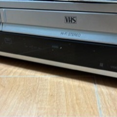 ビデオ再生しませんか？　SONY　VHS DVDレコーダー　金額交渉可能です！