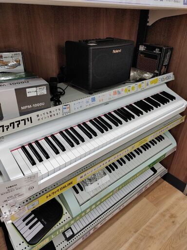 6ヶ月間動作保証付 YAMAHA 電子ピアノ