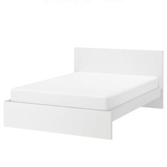 IKEA クイーンサイズベッド（フレーム&マットレス）