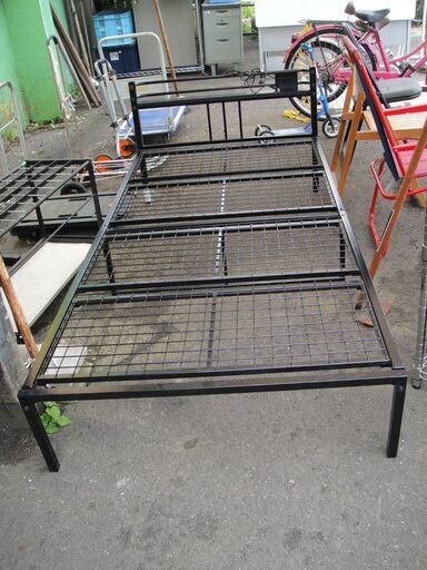 ニトリ パイプベッド クアトロ シングルサイズ コンセント付き ニトリ