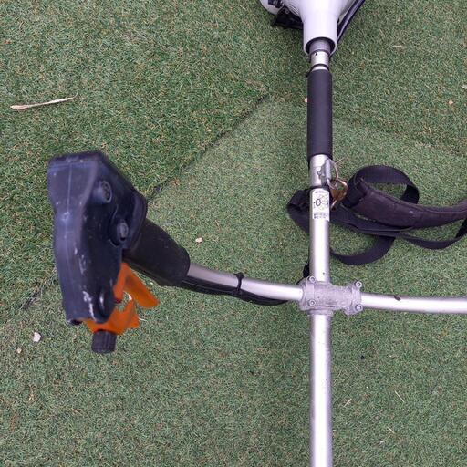 福岡 宗像市 ECHO AT243TDX刈払機実働動作確認済 草刈り機