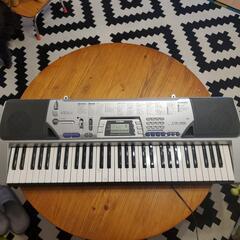 CASIO　CTK-496　電子ピアノ　61鍵盤