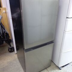 AQUA　高年式２０２３年　１３５L冷蔵庫　ガンメタ
