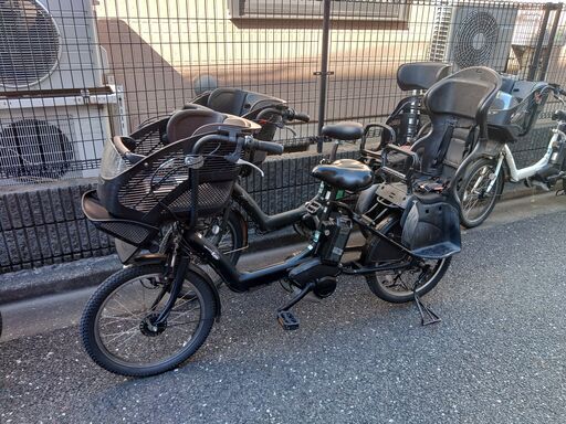 e224️土日もお子様と土足のままいろいろなタイプの電動自転車のご試乗可能です  ️電動自転車・リサイクル専門店　　ご試乗をしてから、ご購入できます。  ２０インチ、チャイルドシート、２人乗り、３人乗り、１人乗り電動自転車  バカ良心的な電動自転車屋１００日間・安心の無料点検・️無料交換保証サービス付き  後ろチャイルドシートを大きめのかごに変更のオプション無料です。  バッテリーは新品の９０％以上の性能です。  １回の充電で