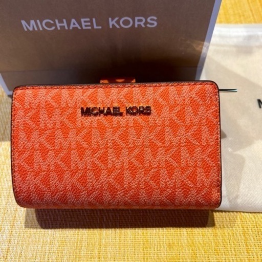 【MICHAEL KORS】二つ折り財布