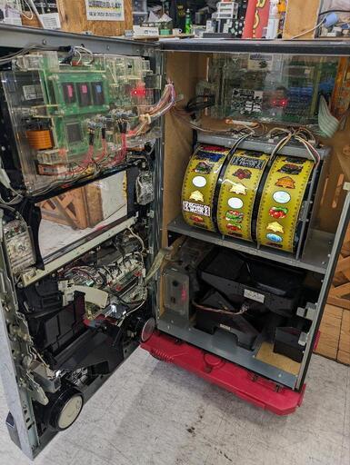 パチスロ実機 モンスターハンター 月下雷鳴 コイン不要機 ID：126