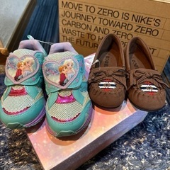 　ディズニー　アナと雪の女王子供靴他　　　16cm2足セット