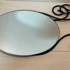 0円　IKEAの鏡