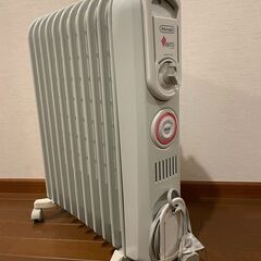 【ネット決済・配送可】デロンギ オイルヒーター 