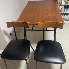 【ネット決済・配送可】ダイニングテーブル、机、椅子付き
