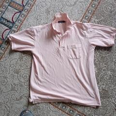 夏のピンク色ポロシャツ