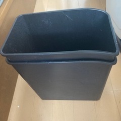 ゴミ箱✖️2 小型　プラスチック