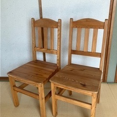 木製椅子2台