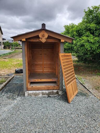 祠(ほこら)、鳥居　小屋