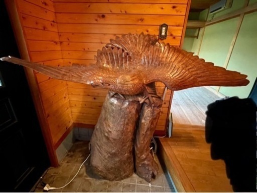 【値下げしました】鷹　鳶　木彫り　彫刻　置物　鳥類　オブジェ