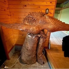 値下げしました】鷹 鳶 木彫り 彫刻 置物 鳥類 オブジェ