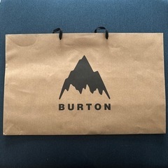 Burtonの紙袋