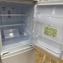 【高年式】
SHARP（シャープ)2ドア冷蔵庫　SJ-D14F-W 202年製