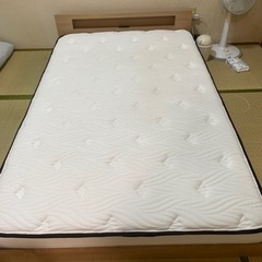 【ネット決済】家具 ベッド  セミダブル(ベッドフレーム付き)