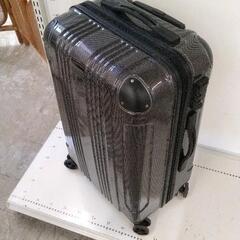 0529-136 スーツケース