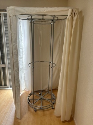 回転ハンガーラック（カバー付き） 楽天市場】回転ハンガー ハンガーラック 回転 省スペース 大容量