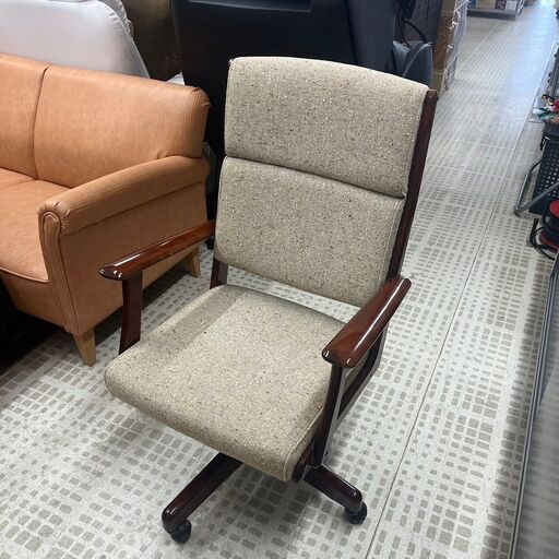 カリモク コロニアル  デスクチェア 椅子 回転 キャスター 横幅60×縦97×奥行50(cm) 中古