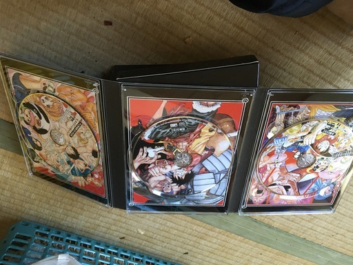 ワンピースフィルムZのDVD、３枚組キーホルダー