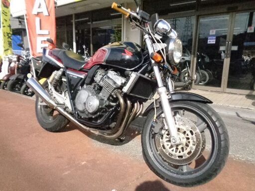 NO.5012　ＣＢ４００ＳＦ　水冷４サイクルＤＯＨＣ１６バルブ４気筒４００ｃｃ　ブラック＆レッド（ＣＢＸカラー）　☆彡