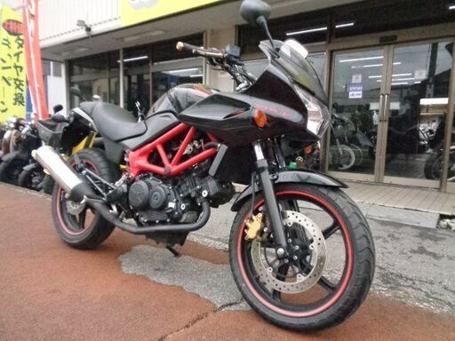 NO.5013　ＶＴＲ２５０Ｆ　水冷４サイクルＶツイン２５０ｃｃ　ＦＩ車　ブラック　☆彡