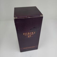 サントリーウイスキー 響17年 白ラベル 700ml 43度数 未開栓