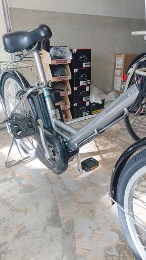 ブリヂストンの電動アシスト自転車　アシスタユニプレミア２４