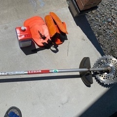 商談成立ありがとうございました❣️
MARUYAMA苅り払い機