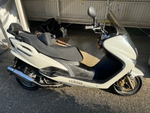 再最終値下げ中♪ヤマハ マジェスティ125F i 前後タイヤ新品、LEDヘッドライト