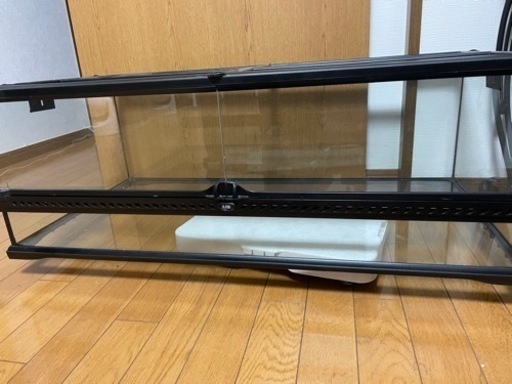 お取引決まりました！　爬虫類ケージ　グラステラリウム9030