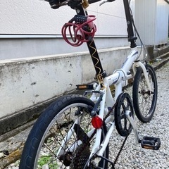 583、折りたたみ自転車20インチホワイト