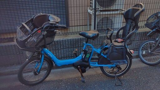 e229️土日もお子様と土足のままいろいろなタイプの電動自転車ご試乗可能です  ️電動自転車・リサイクル専門店　　ご試乗をしてから、ご購入できます。  ２０インチ、チャイルドシート、２人乗り、３人乗り、１人乗り電動自転車  バカ良心的な電動自転車屋１００日間・安心の無料点検・️無料交換保証サービス付き  後ろチャイルドシートを大きめのかごに変更のオプション無料です。  バッテリーは新品の９０％以上の性能です。  １回の充電で３