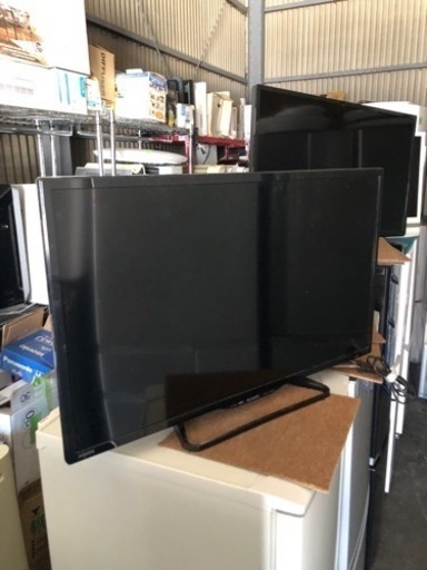 福岡市内配送無料 シャープ 32V型 AQUOS ハイビジョン 液晶テレビ 外付HDD対応(裏番組録画) ブラック LC-32W35-B