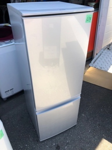 NO 129❗️福岡市内配送無料 シャープ SHARP 冷蔵庫 （167L・つけかえどっちもドア） 2ドア シルバー系 SJ-D17A-S
