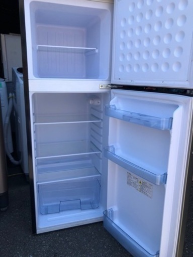 NO130❗️福岡市内配送無料 アズマ 冷蔵庫 136L 2ドア MR-ST136A シルバー 2019年製 一人暮らし 洗浄・除菌済み NO130❗️福岡市内配送無料 アズマ 冷蔵庫 136L 2ドア MR-ST136A