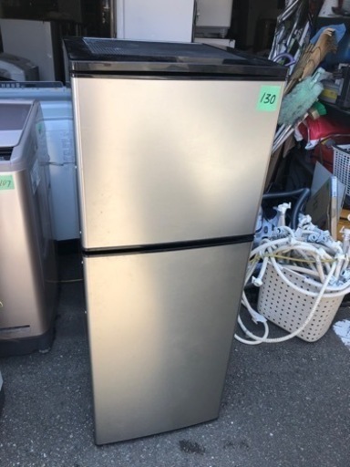NO130❗️福岡市内配送無料 アズマ 冷蔵庫 136L 2ドア MR-ST136A シルバー 2019年製 一人暮らし 洗浄・除菌済み