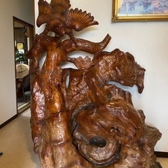 木の彫刻オブジェ