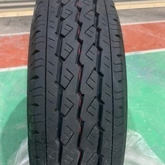 ブリヂストン v600  195/80R15 107/105L LTタイヤ

