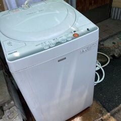 全自動式洗濯機4、2キロ。単身向け洗濯機。2014年！